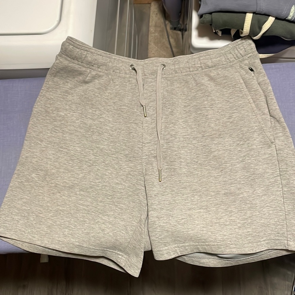 Men’s American eagle shorts